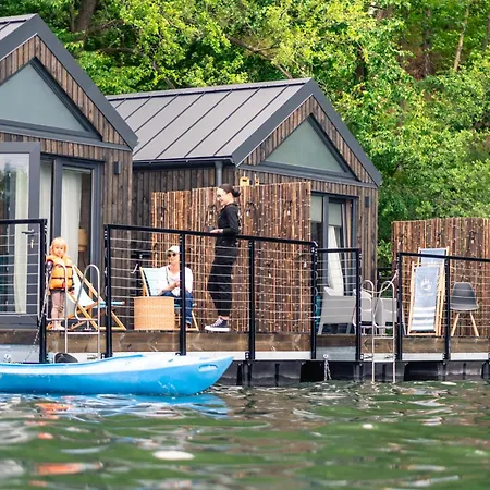 Na Wodzie - Mazury Resort *